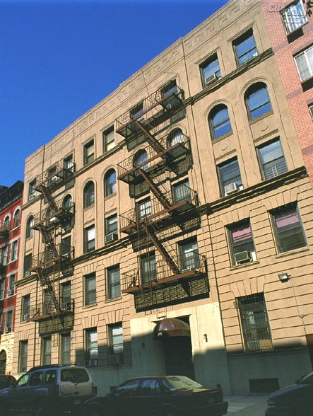 215 West 105th Street apartments