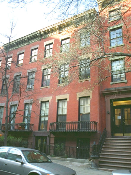 117 East 10th Street apartments