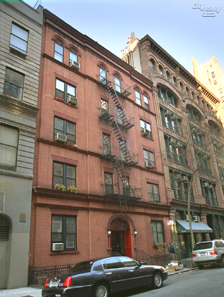 39 East 10th Street apartments