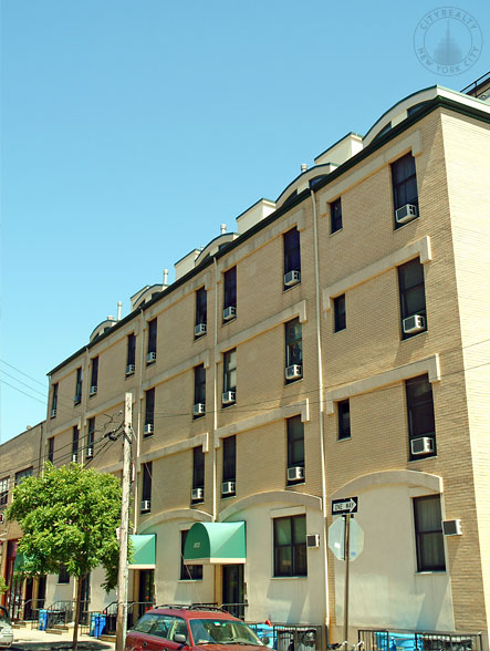 North 11th & Roebling - 215 North 11th Street apartments