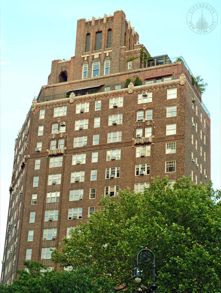 302 West 12th Street apartments