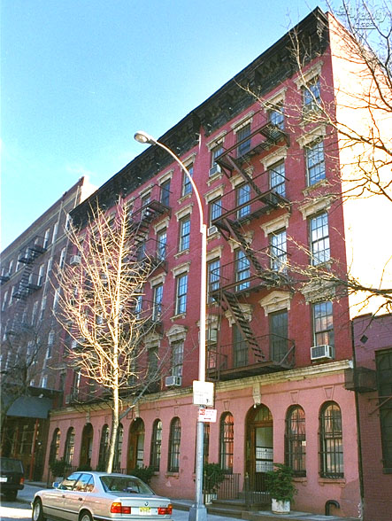 352 West 12th Street apartments