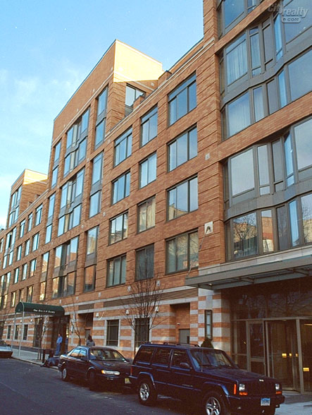 The Sierra - 130 West 15th Street apartments