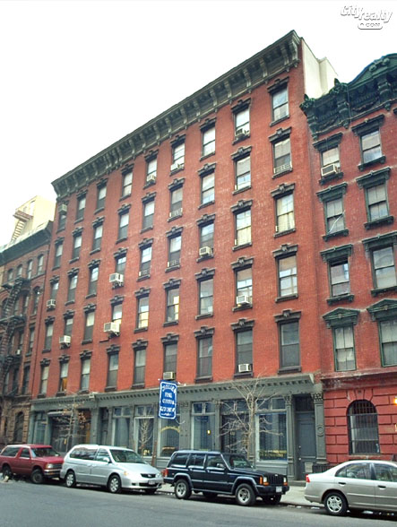 325 West 16th Street apartments