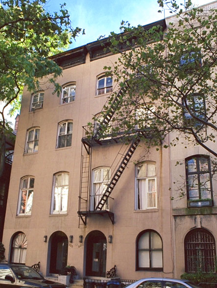 222 East 17th Street apartments