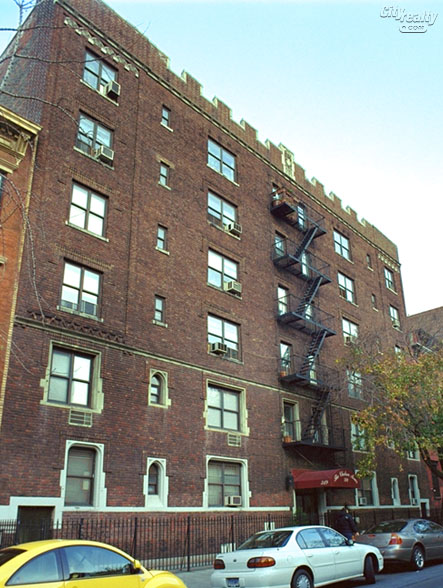 Chelsea Arms - 319 West 18th Street apartments