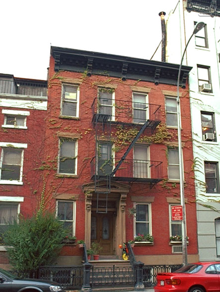 231 West 20th Street apartments