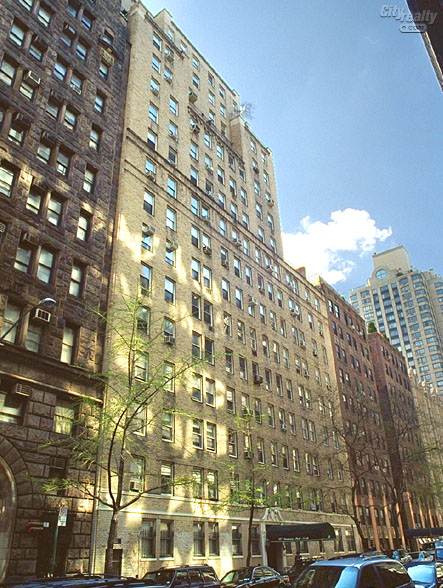 120 East 22nd Street apartments