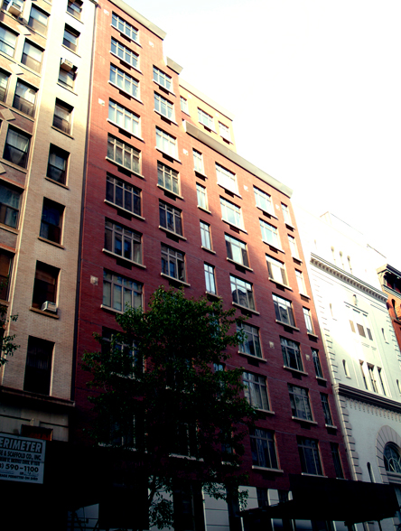 Verde Chelsea - 125 West 22nd Street apartments
