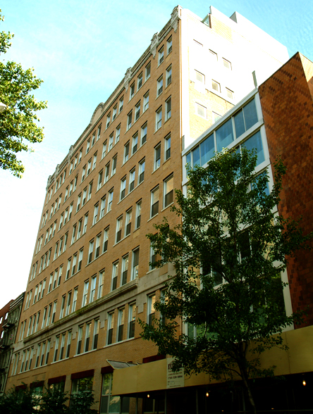 Loft 25 - 420 West 25th Street apartments