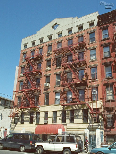 226 East 2nd Street apartments