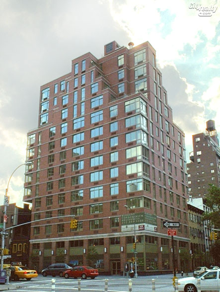 The Sycamore - 250 East 30th Street apartments