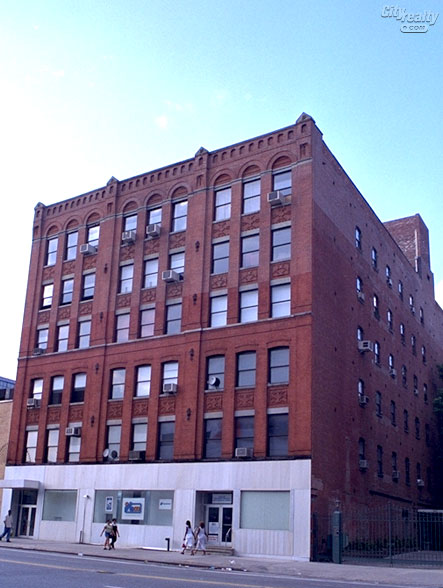 Infinity Court - 545 West 34th Street apartments