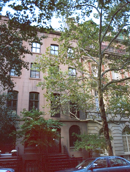121 East 35th Street apartments