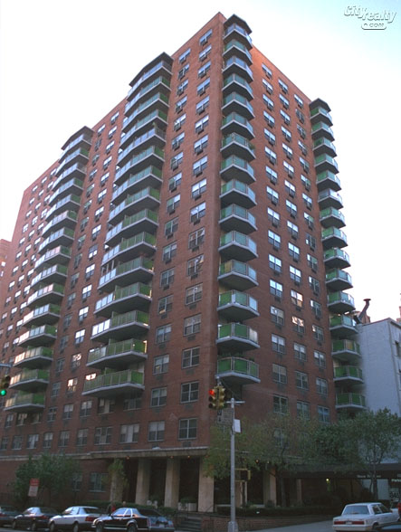 Murray Hill House - 132 East 35th Street apartments
