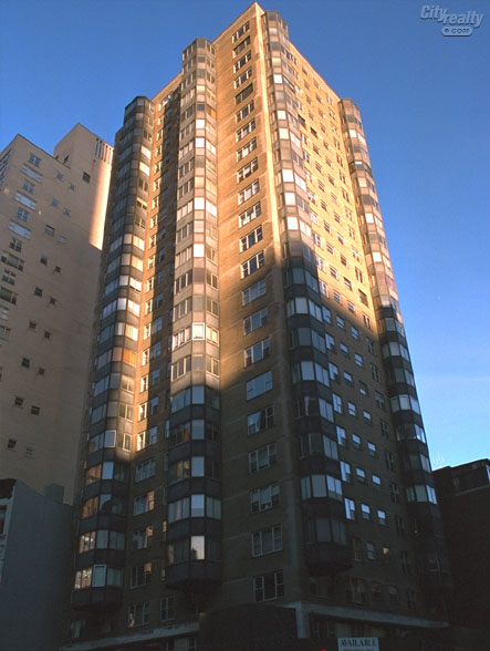 Carlton Regency South - 137 East 36th Street apartments