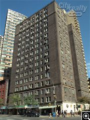 301 East 38th Street apartments