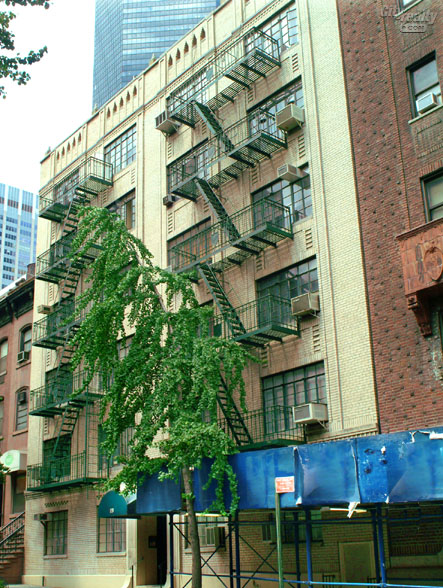 135 East 39th Street apartments