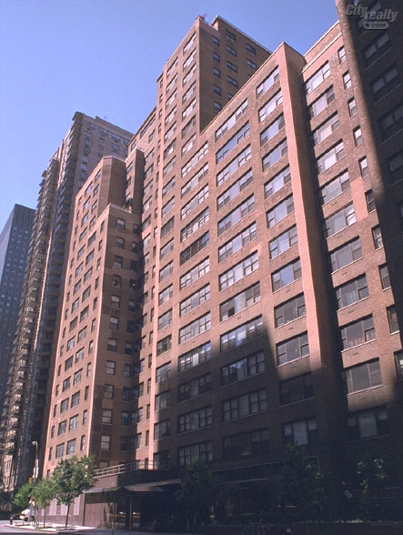 The Hamilton - 305 East 40th Street apartments