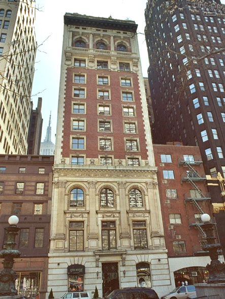 The Columns - 32 West 40th Street apartments