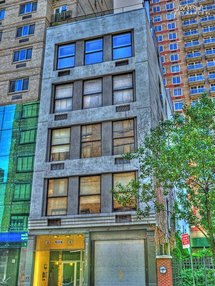 West 43 - 552 West 43rd Street apartments