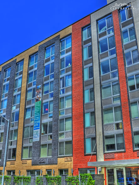 Centro 505 - 505 West 47th Street apartments