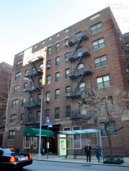 Beekman Court - 349 East 49th Street apartments