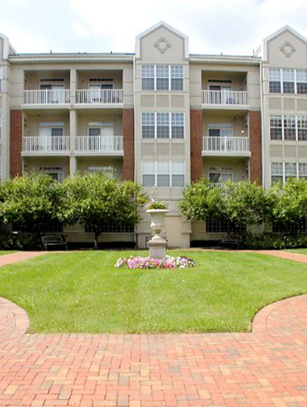 The Landings at Port Imperial - Four Fourth Avenue apartments