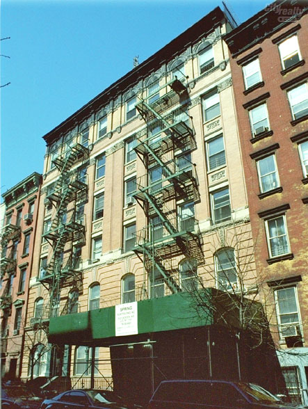 225 East 4th Street apartments