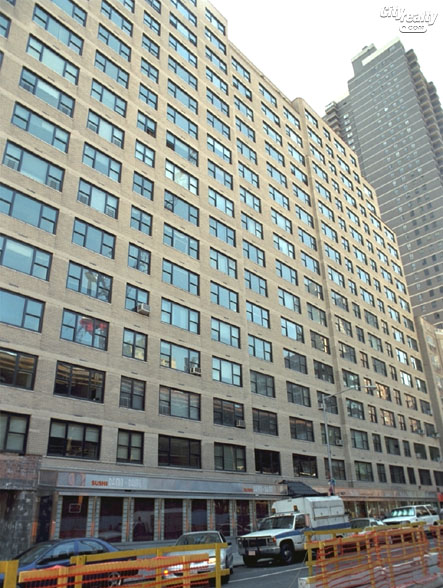 330 West 58th Street apartments