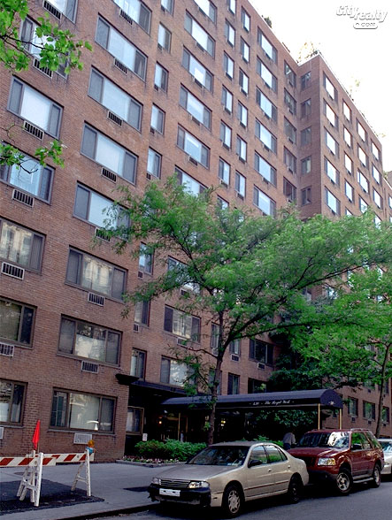 The Royal York - 420 East 64th Street apartments