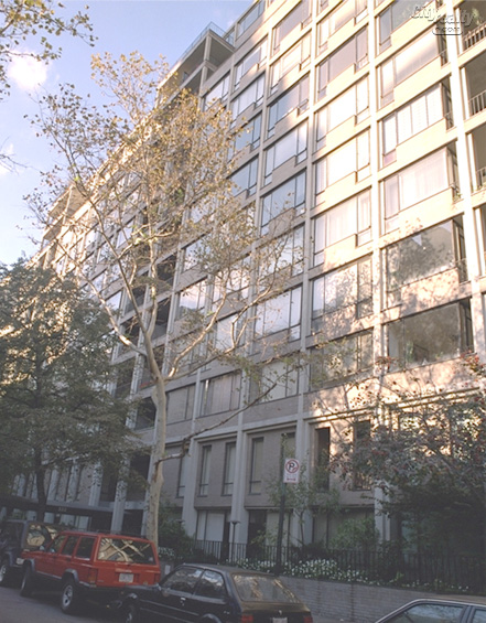333 East 69th Street apartments