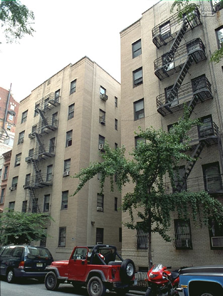 Gatsby House - 155 West 71st Street apartments