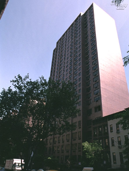 220 East 72nd Street apartments