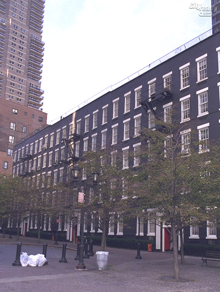 541 East 72nd Street apartments