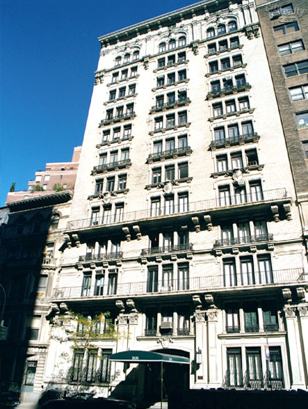 305 West 72nd Street apartments