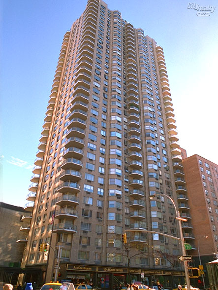 300 East 74th Street apartments