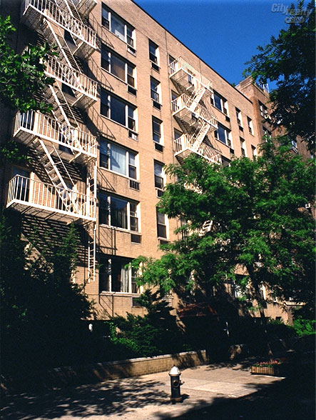 225 East 76th Street apartments