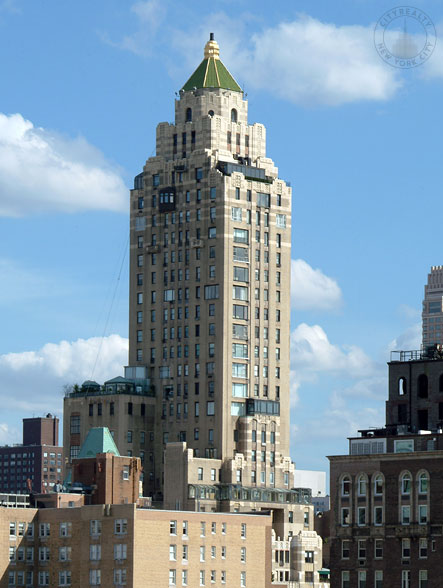 Hotel Carlyle - 35 East 76th Street