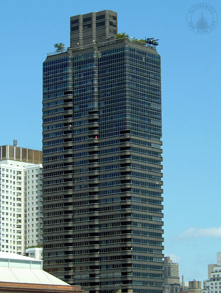 The Promenade - 530 East 76th Street apartments