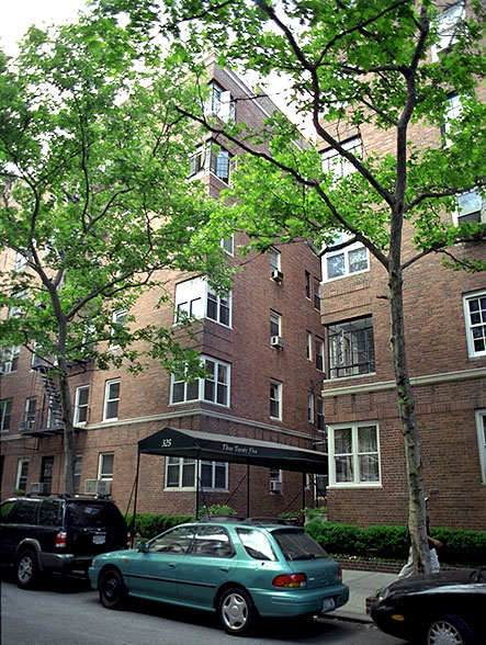 325 East 77th Street apartments
