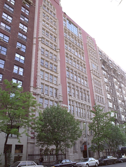 44 West 77th Street apartments