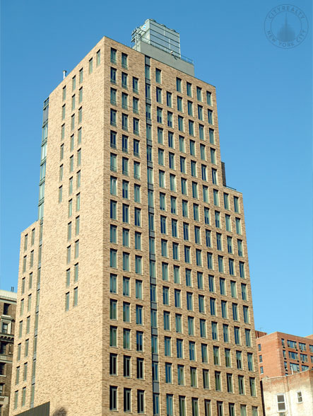 Linden 78 - 230 West 78th Street apartments
