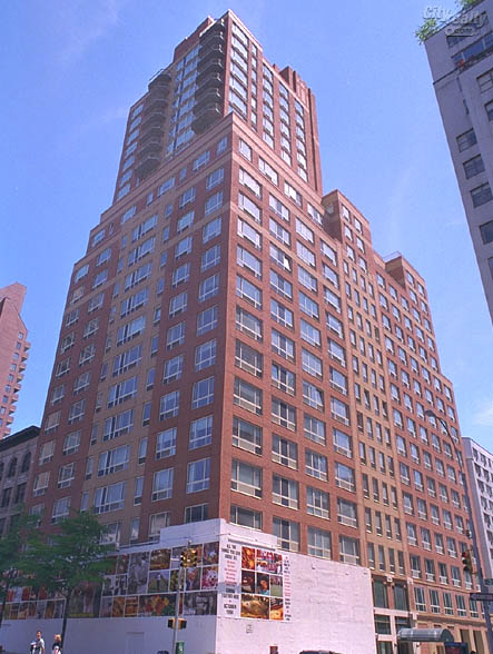The Richmond - 201 East 80th Street