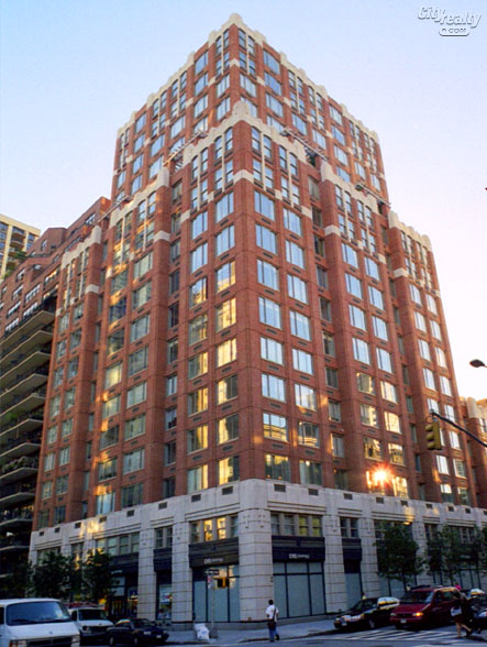 Wellington Tower - 350 East 82nd Street apartments