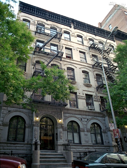 152 East 83rd Street apartments