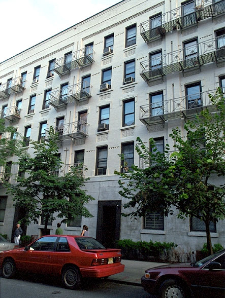 210 East 84th Street apartments