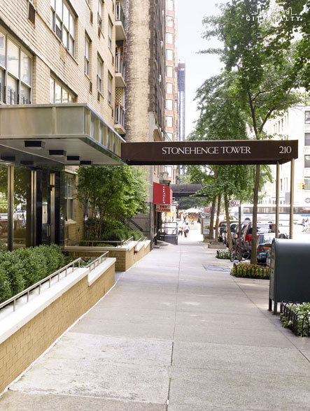 Stonehenge Tower - 210 West 89th Street apartments