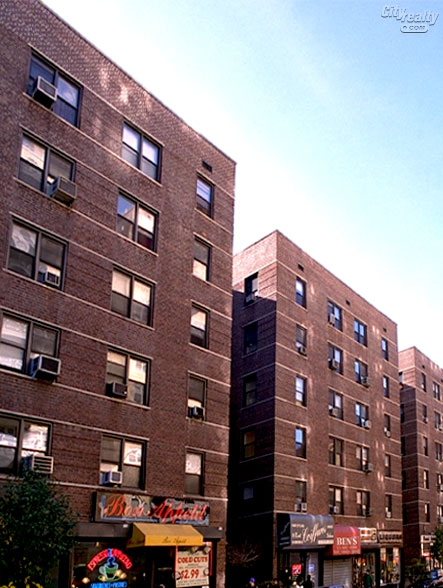 54 East 8th Street apartments