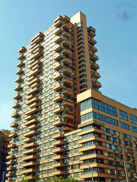 The Columbia - 275 West 96th Street apartments